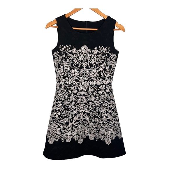 Floral Embroidered Black & White Sleeveless Dress. Size Small. - Picture 12 of 12